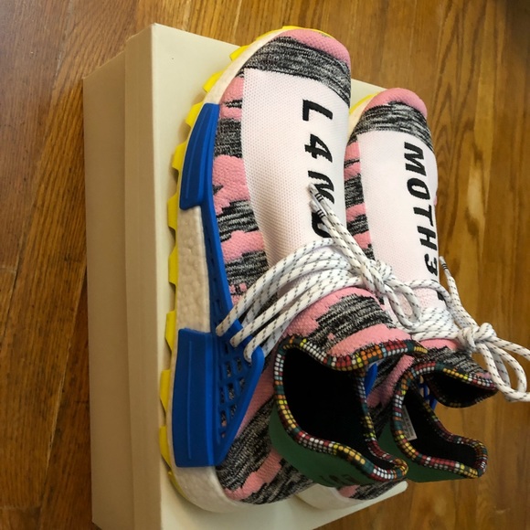 what to wear with human races